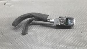 Citroen DS4 Gniazdo / Złącze USB 9664795277