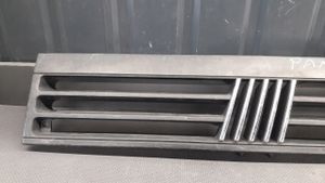 Fiat Panda 141 Grille calandre supérieure de pare-chocs avant 1827760