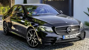 Mercedes-Benz E AMG W213 Priekinė svirtis A2053529800