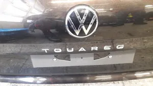 Volkswagen Touareg III Takaluukun/tavaratilan kansi 
