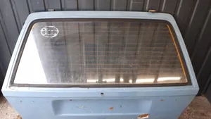 Volkswagen PASSAT B2 Tailgate/trunk/boot lid klapa