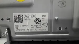 Volkswagen PASSAT B8 Monitori/näyttö/pieni näyttö 5G6919606