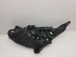 Peugeot 208 Lampa przednia 9822690180