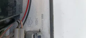 Nissan Qashqai Takaluukun rekisterikilven valon palkki 90810JD