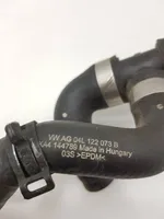 Volkswagen Tiguan Manguera/tubo del líquido refrigerante 04L122073B