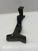 Audi A3 S3 8V Supporto di montaggio del parafango 8V0821136