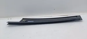 Mercedes-Benz ML W166 Listwa / Uszczelka szyby drzwi przednich A1666900187