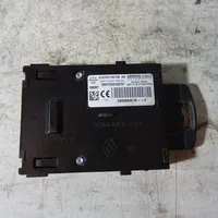 Renault Laguna III Panel / Radioodtwarzacz CD/DVD/GPS 285900001R