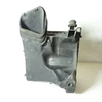 Opel Astra J Scatola del filtro dell’aria 13272777