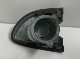 Volkswagen PASSAT B6 Copertura per maniglia portiera posteriore 3C0839168