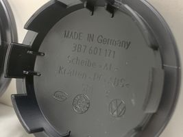 Volkswagen Bora Alkuperäinen pölykapseli 3B7601171