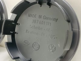 Volkswagen Up Original wheel cap 3B7601171