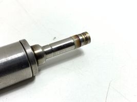 Volkswagen Golf VII Injecteur de carburant 04E133036A