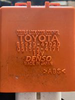 Toyota Prius (XW30) Przekaźnik / Moduł cenyralengo zamka 8597047020