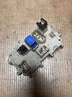 Nissan Pathfinder R51 Module de fusibles EA000