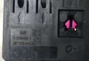 Skoda Yeti (5L) Złącze ISO 3B7035444A