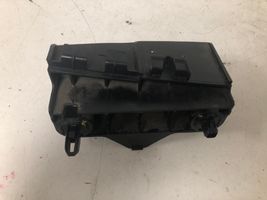 Toyota Corolla Verso E121 Galinis laikiklis bamperio 525620F020