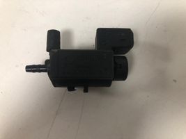 BMW 5 E60 E61 Solenoidinis vožtuvas 72234100