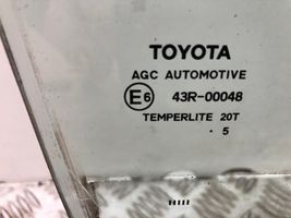 Toyota Avensis T270 Pagrindinis galinių durų stiklas 43R00048