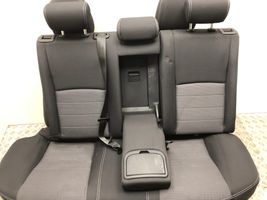 Toyota Avensis T270 Kit intérieur 