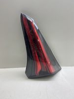 Toyota RAV 4 (XA40) Lampy tylnej klapy bagażnika 8158042031