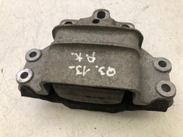 Audi Q3 8U Support de moteur, coussinet 8J0199555