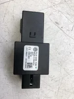 Volkswagen Tiguan Allspace USB-pistokeliitin 5U0035726