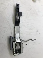 Honda CR-V Front door exterior handle/bracket 