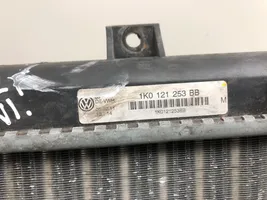 Volkswagen Golf VI Aušinimo skysčio radiatorius 1K0121253BB