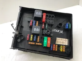 Volkswagen Golf VI Fuse box set 01718130