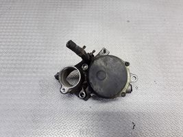 Ford Mondeo Mk III Pompe à vide 72245410C