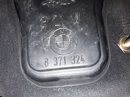 BMW 5 E39 Galinis žibintas kėbule 8371324