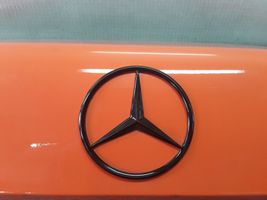 Mercedes-Benz S W220 Couvercle de coffre A2207570816