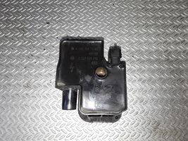 Mercedes-Benz S W220 High voltage ignition coil A0001587303