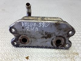 Volvo S80 Oil filter mounting bracket 
