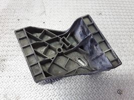 Audi A8 S8 D2 4D Staffa angolare del supporto di montaggio del paraurti 4D0807572