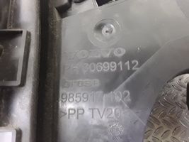 Volvo V50 Mocowanie narożnika zderzaka tylnego 30699112