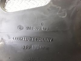 Volkswagen Sharan Osłona paska / łańcucha rozrządu 028109123