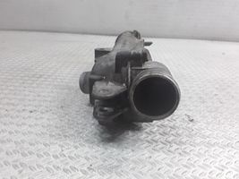 Mercedes-Benz E W210 Boîtier de thermostat / thermostat 