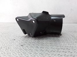 Volkswagen PASSAT B5.5 Staffa/supporto di montaggio del filtro carburante 3B0127224