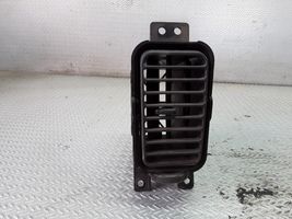 Nissan Patrol Y61 Garniture, panneau de grille d'aération latérale 68760VB001