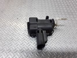 Ford C-MAX I Fuel tank cap lock FOMOCO000