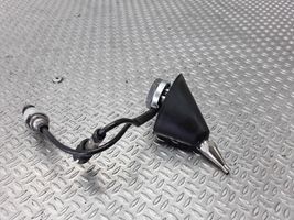 Nissan Primera Antenne GPS 28216AV700