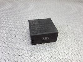 Audi A6 S6 C5 4B Interior lighting relay 5KG00656804