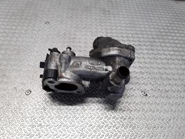 Ford Focus Carcasa del termostato 96FF8594AB