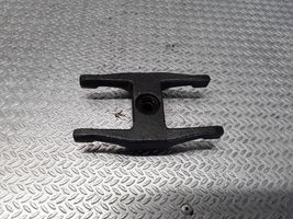 Isuzu Trooper Fuel Injector clamp holder 