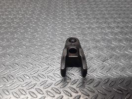 Mercedes-Benz S W220 Fuel Injector clamp holder 