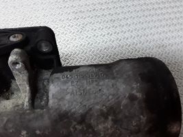 Volkswagen Polo IV 9N3 Support de filtre à huile 045115389G