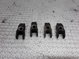 Volkswagen PASSAT B5 Fuel Injector clamp holder 