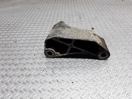 Mercedes-Benz E W210 Staffa di montaggio del compressore dell’A/C A6112340239